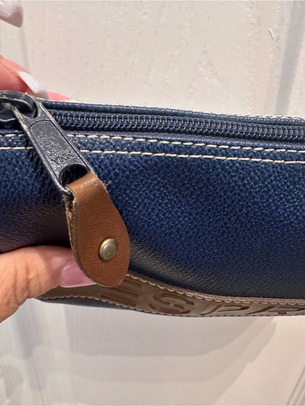 Esprit Navy and Brown 1980’s Vintage Barrel Crossbody - Picture 5 of 8